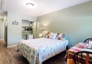 Adorable Studio Suite Near State Parks w/ Free WiFi, Microwave, and Minifridge!