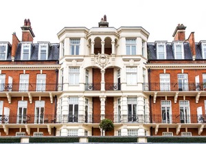 Airlie Gardens V by Onefinestay