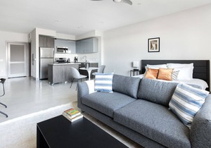 Airy Mid-Wilshire 1BR w/ Pool + Gym + Spa, near to S La Brea, by Blueground