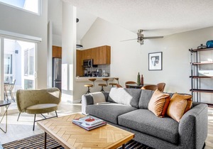 Airy Redondo Beach 2BR Loft w/Pool, Gym, steps to Beach, by Blueground