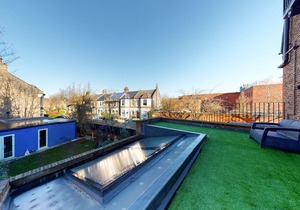 Amazing 2 Bedroom, 3 Bed Apartment w/Garden - 1 min to Queen's Park
