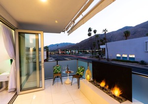 Amazing view! Upscale Palm Springs Getaway!