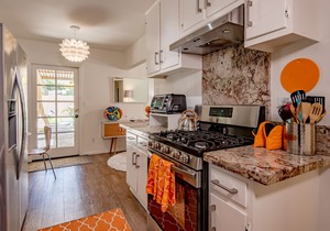 ATOMIC-MOD HOUSE in prime Palm Desert/next to El Paseo!