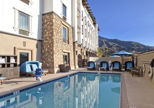 Bear Springs Hotel