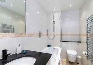 Beautiful 2 bed on iconic Abbey road fits 5 guests