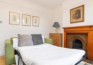 Beautiful, Chic 2-Bed Apt near Greenwich