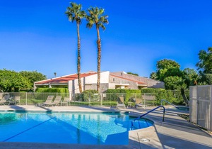 Beautiful & Spacious, Palm Springs Country Club, Pool, Great Location