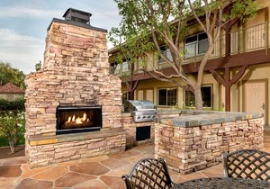 Best Western Corona Hotel & Suites