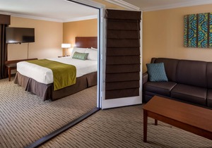 Best Western Harbour Inn & Suites