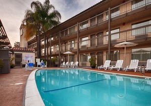 Best Western Plus Executive Inn