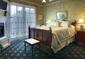 Boutique Hotel, Romantic bed and breakfast in Victorian town of Ferndale, CA