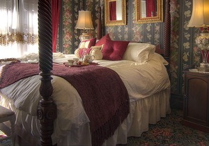 Boutique Hotel, Romantic bed and breakfast in Victorian town of Ferndale, CA