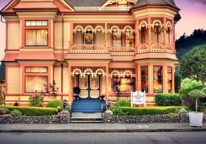 Boutique Hotel, Romantic bed and breakfast in Victorian town of Ferndale, CA