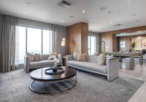 Bright 1BR Downtown, w/ Pool+Spa, near Disney Hall by Blueground