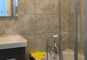 Budget Room in London's Swiss Cottage
