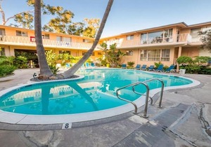 Cal Mar Hotel Suites