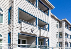 Capistrano SurfSide Inn 1 Bedroom Sleeps 4
