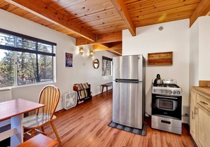 Cedar Chalet- Sugarloaf Retreat w/Hot Tub