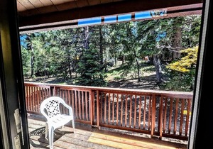 Charming Forest Retreat – Steps from Snow Summit Slopes