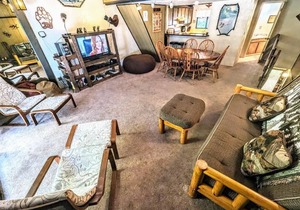 Charming Forest Retreat – Steps from Snow Summit Slopes
