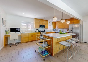 Classic, mid-century modern home w/mtn views, private pool and spa - dogs OK