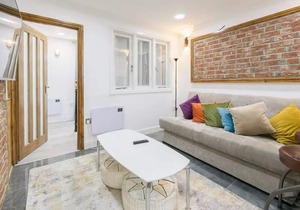 Close To Canary Wharf Colourful Apt