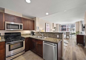 Comfortable Condo in the Heart of Downtown