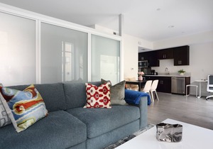 Comfy, Clean & Modern Pasadena Apartment