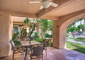 Condo with Patio, Walk to Downtown Palm Springs!