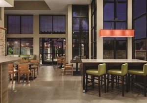 Country Inn & Suites by Radisson Bakersfield CA