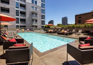 Cozy DTLA 1BR-1BA Near Crypto Arena - 2 min walk