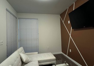 Cozy DTLA 1BR-1BA Near Crypto Arena - 2 min walk