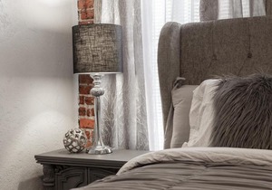 COZY STUDIO, FELL HOLLYWOOD VIBE ( 107 )