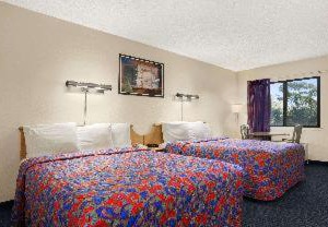 Days Inn by Wyndham Buena Park