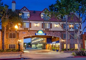 Days Inn by Wyndham Los Angeles LAX/ Redondo&ManhattanBeach