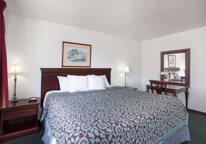Days Inn by Wyndham Orange Anaheim
