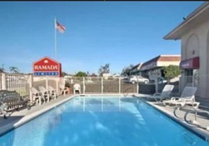 Days Inn by Wyndham San Marcos
