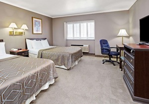Days Inn by Wyndham West Covina