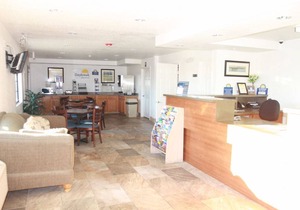 Days Inn & Suites by Wyndham Needles