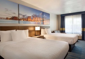 Days Inn & Suites by Wyndham Anaheim At Disneyland Park