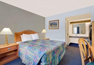 Days Inn & Suites by Wyndham Needles