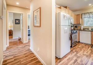 Delightful Northern Retreat w/ Gas Grill, Free WiFi & Easy Access to Redwoods
