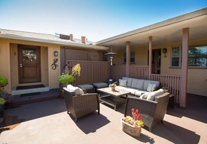 Downtown Carmel - Walk To Everything! - 2BR/1BA Exec Suite "B"