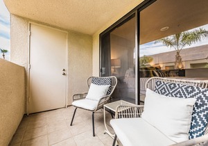 Downtown Palm Springs Luxury 1/1 Condo Pool/Spa/Tennis Courts
