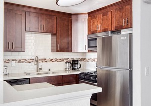Dreamy Hollywood 1BR w/Pool, walk to metro, restaurants, by Blueground