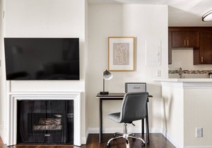 Dreamy Hollywood 1BR w/Pool, walk to metro, restaurants, by Blueground