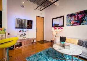 DTLA FRESH LUXE Condo with Rooftop Pool and Hot tub!!!
