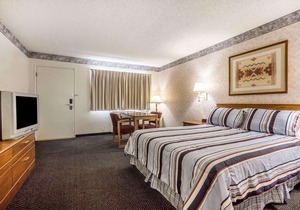 Econo Lodge Inn & Suites near China Lake Naval Station