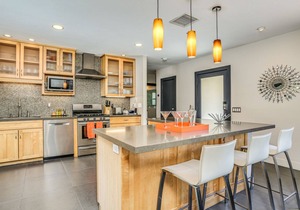 Fall Stays Available! Stunning Retreat in Warm Sands! Walk to Downtown!