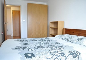 Fantastic Shoreditch Riverside 2 Bed Apt